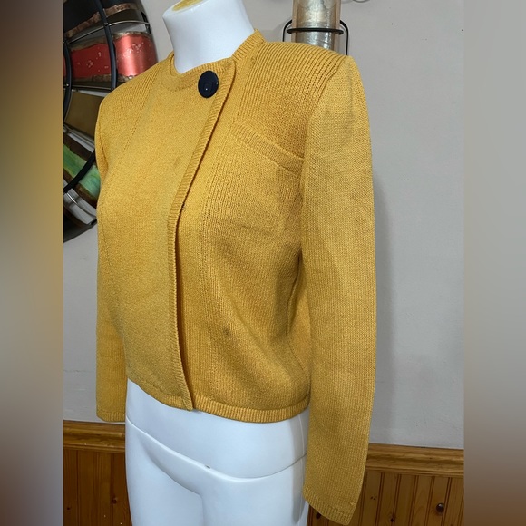 St. John Vintage Knit Sweater - Picture 4 of 12